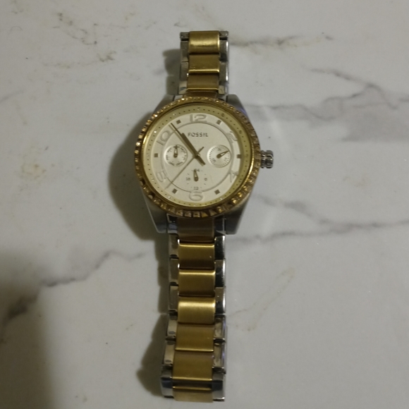 Watch - Picture 4 of 4